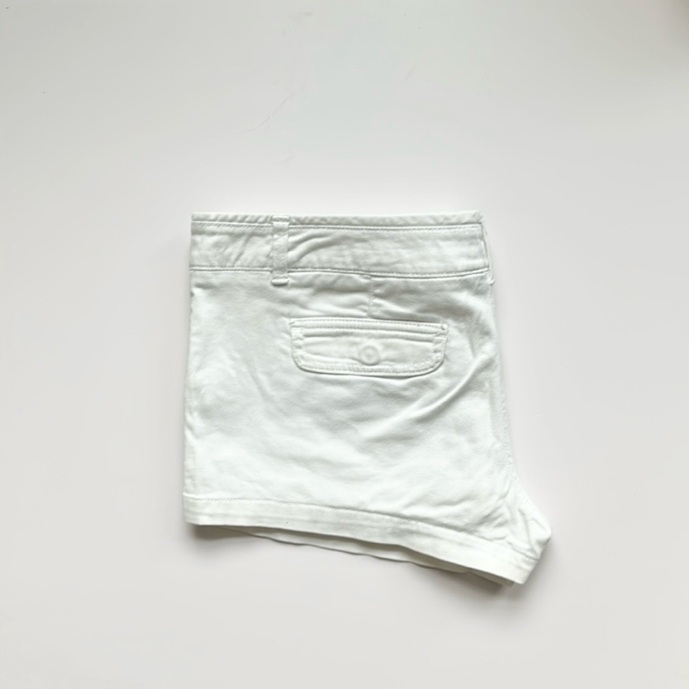 AMERICAN EAGLE OUTFITTERS | Chino Shorts | White  | Size 8 - Picture 8 of 11